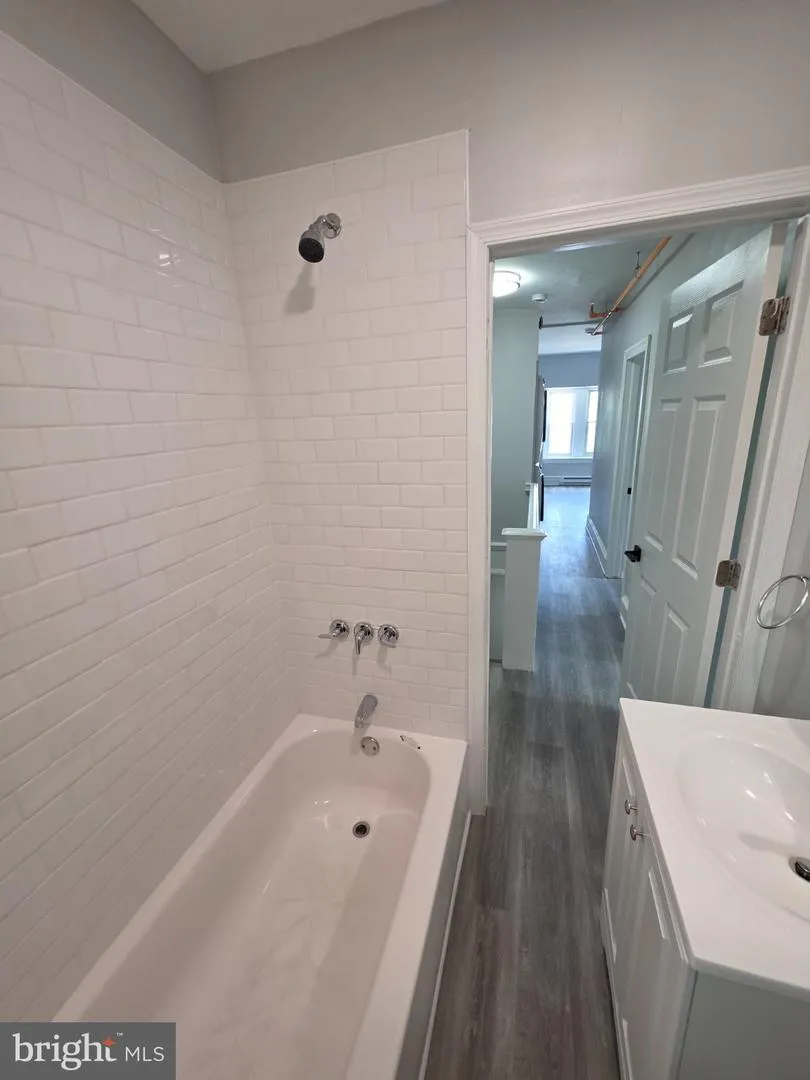 5028 13TH STREET #3 Philadelphia, PA 19141