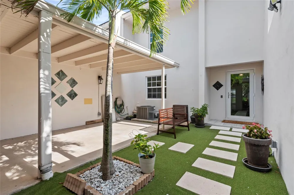3063 PALM AIRE DRIVE #3063 Pompano Beach, FL 33069