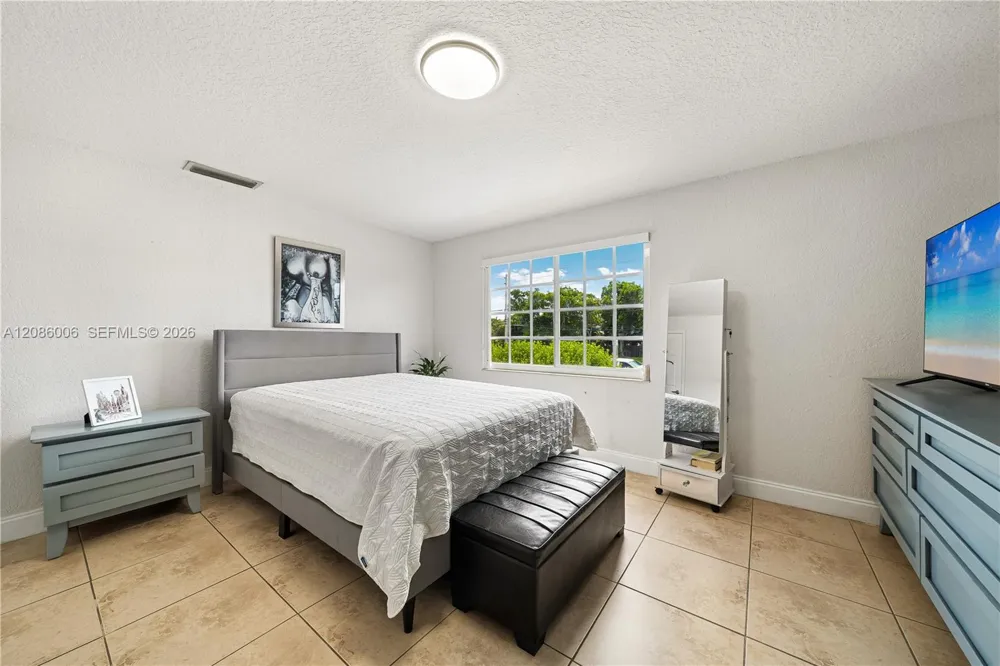 10350 SW 136th Ct Miami, FL 33186