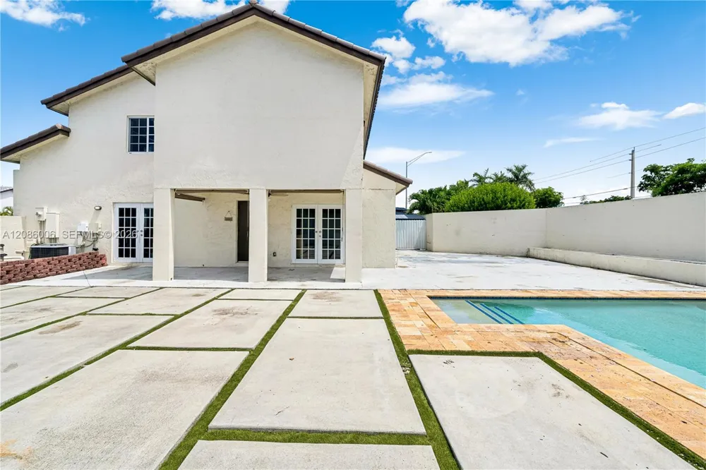 10350 SW 136th Ct Miami, FL 33186