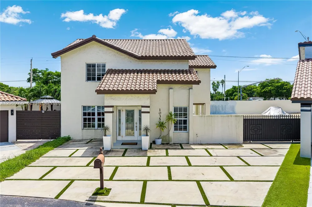 10350 SW 136th Ct Miami, FL 33186