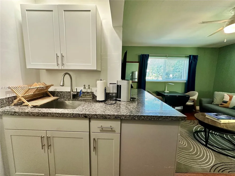 2431 Washington St #2 Hollywood, FL 33020