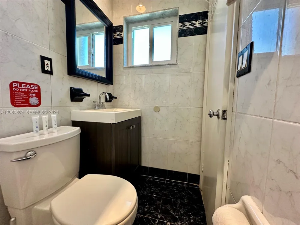 2431 Washington St #2 Hollywood, FL 33020