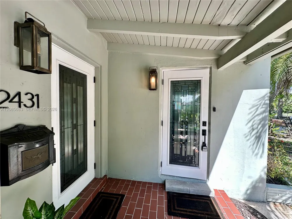 2431 Washington St #2 Hollywood, FL 33020