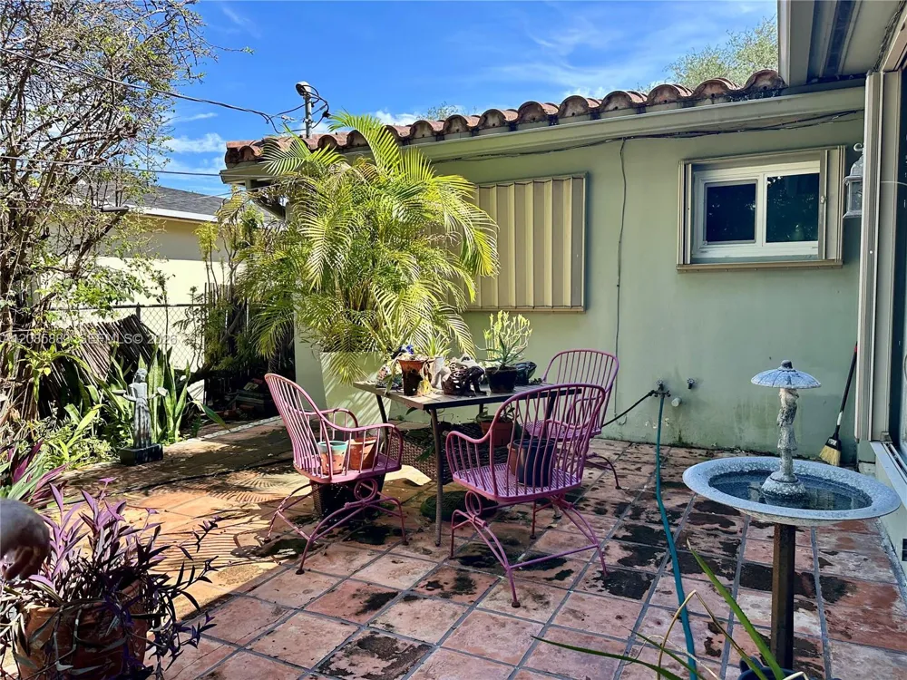 2431 Washington St #2 Hollywood, FL 33020