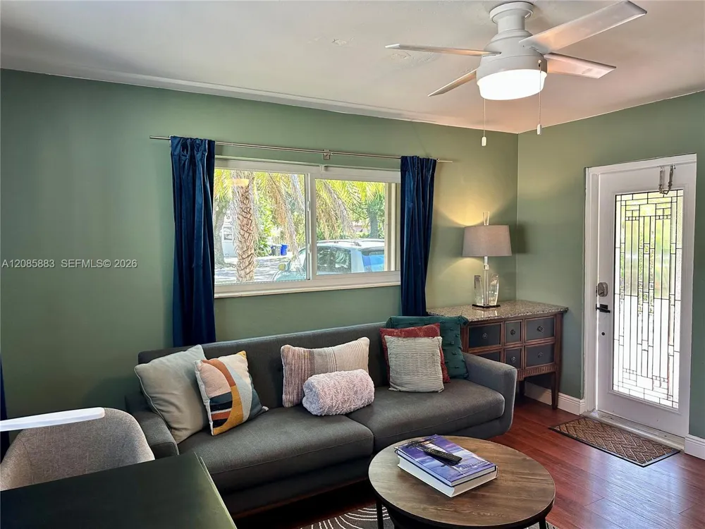 2431 Washington St #2 Hollywood, FL 33020