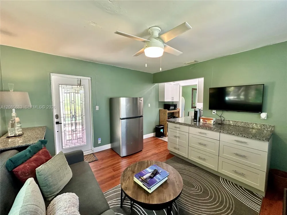 2431 Washington St #2 Hollywood, FL 33020