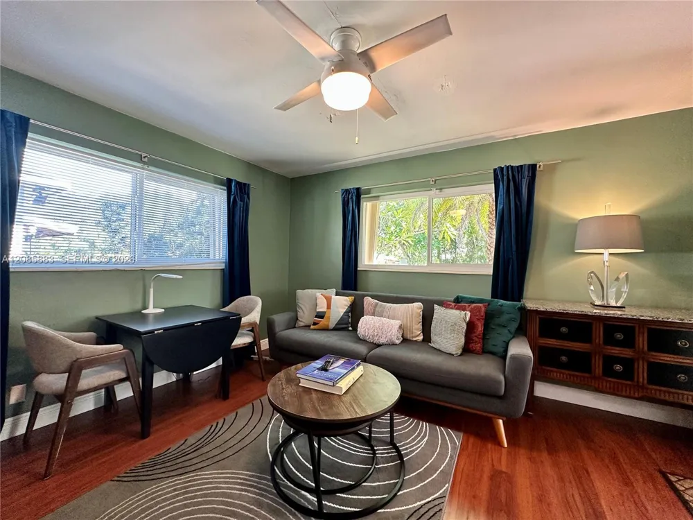 2431 Washington St #2 Hollywood, FL 33020