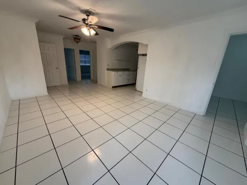 421 NE 11TH STREET #5