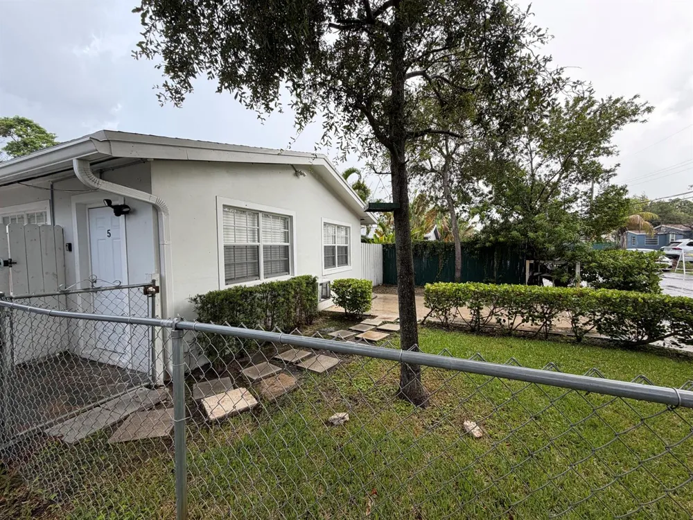421 NE 11TH STREET #5 Fort Lauderdale, FL 33304