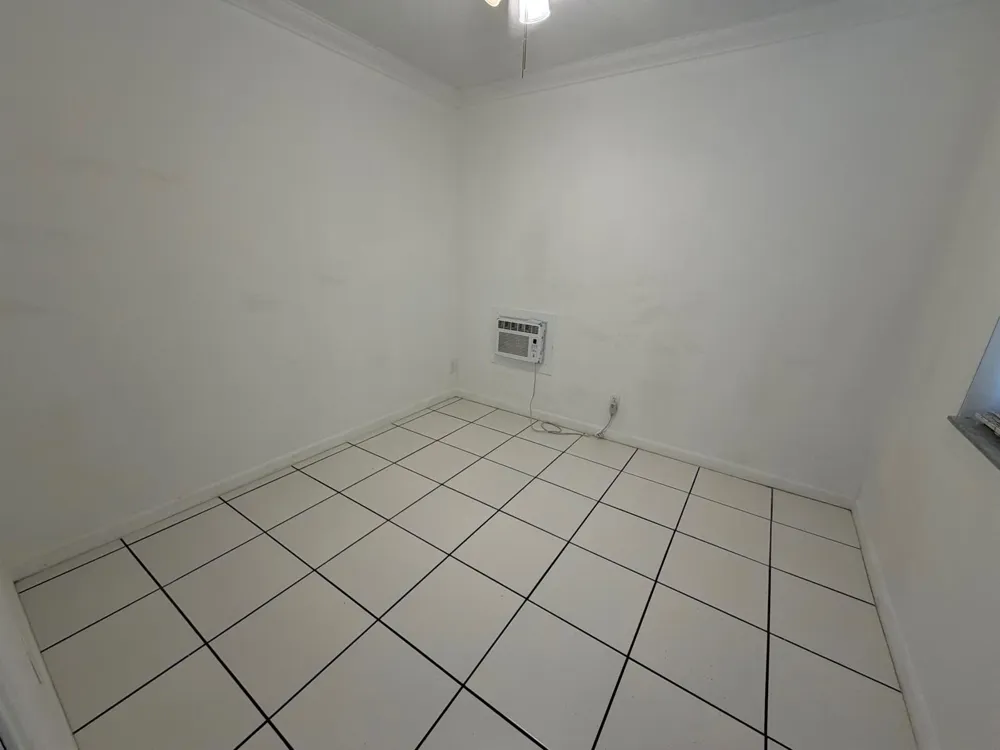 421 NE 11TH STREET #5 Fort Lauderdale, FL 33304