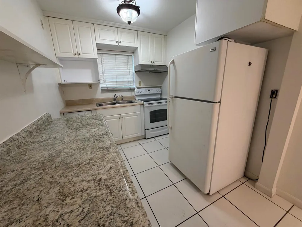 421 NE 11TH STREET #5 Fort Lauderdale, FL 33304