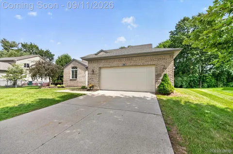 2082 Pinebrook Meadow Court