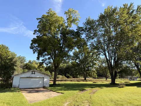 908 Napoleon Road