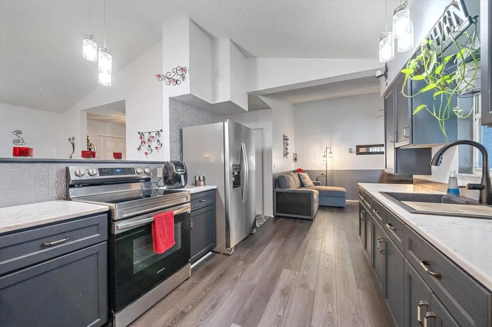 3419 29TH STREET COURT E Bradenton, FL 34208