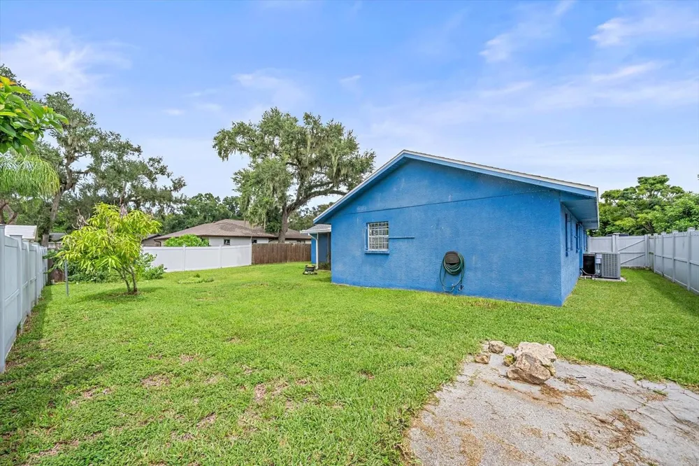 3419 29TH STREET COURT E Bradenton, FL 34208