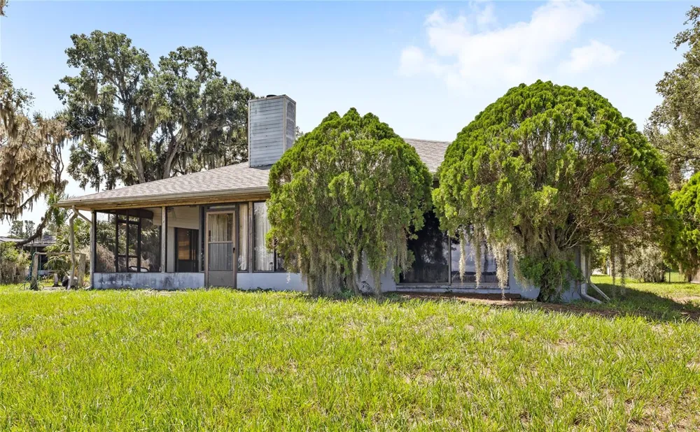 310 PARADISE ISLAND DRIVE Haines City, FL 33844