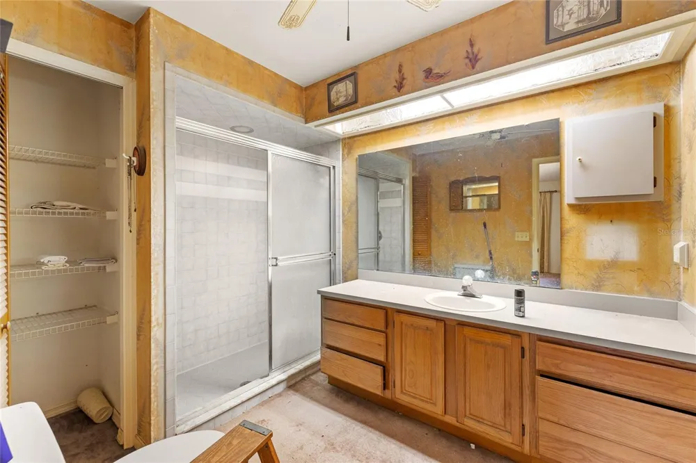 310 PARADISE ISLAND DRIVE Haines City, FL 33844