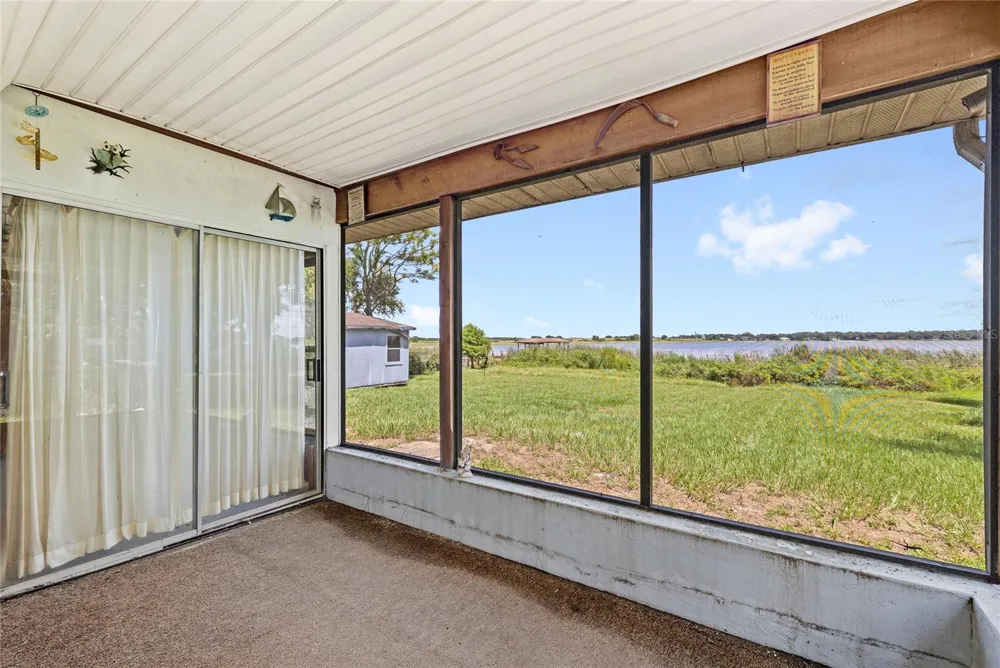 310 PARADISE ISLAND DRIVE Haines City, FL 33844