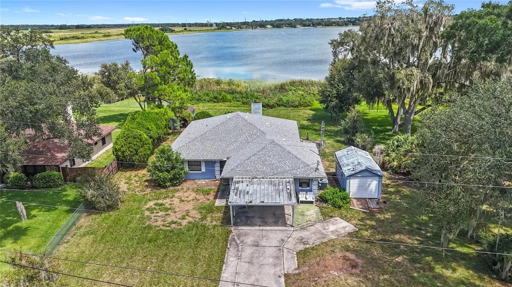 310 PARADISE ISLAND DRIVE Haines City, FL 33844