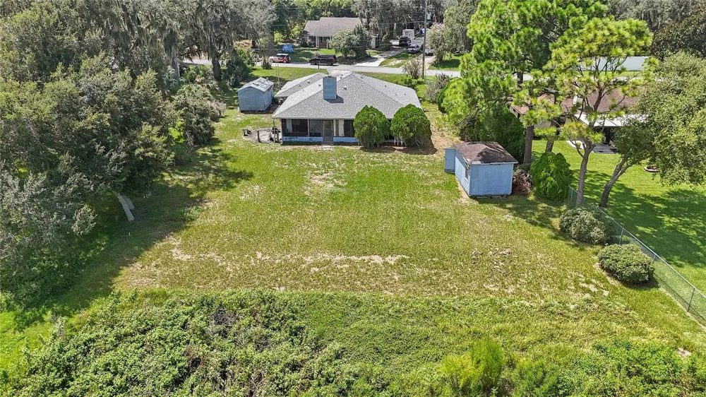 310 PARADISE ISLAND DRIVE Haines City, FL 33844