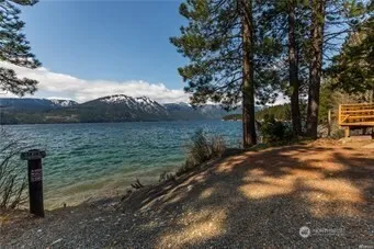 1211 Pine Loch Sun Drive Ronald, WA 98940