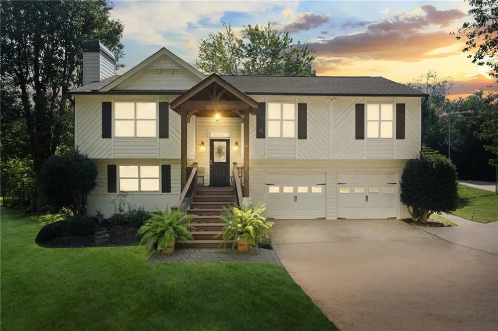 2555 Morgan Lake Drive NE Marietta, GA 30066