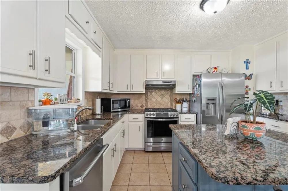 2555 Morgan Lake Drive NE Marietta, GA 30066