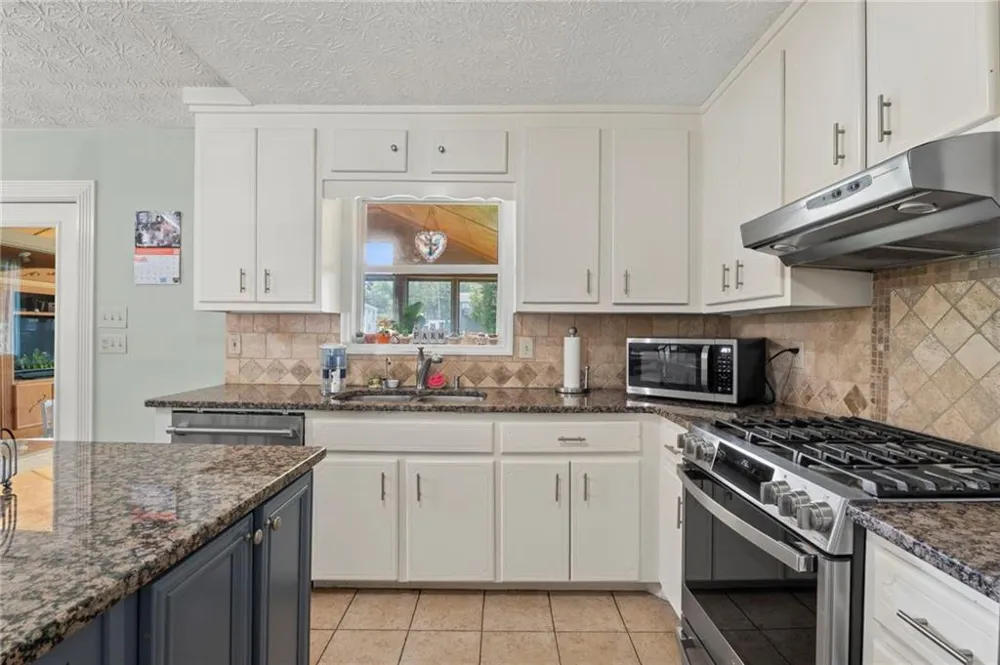 2555 Morgan Lake Drive NE Marietta, GA 30066