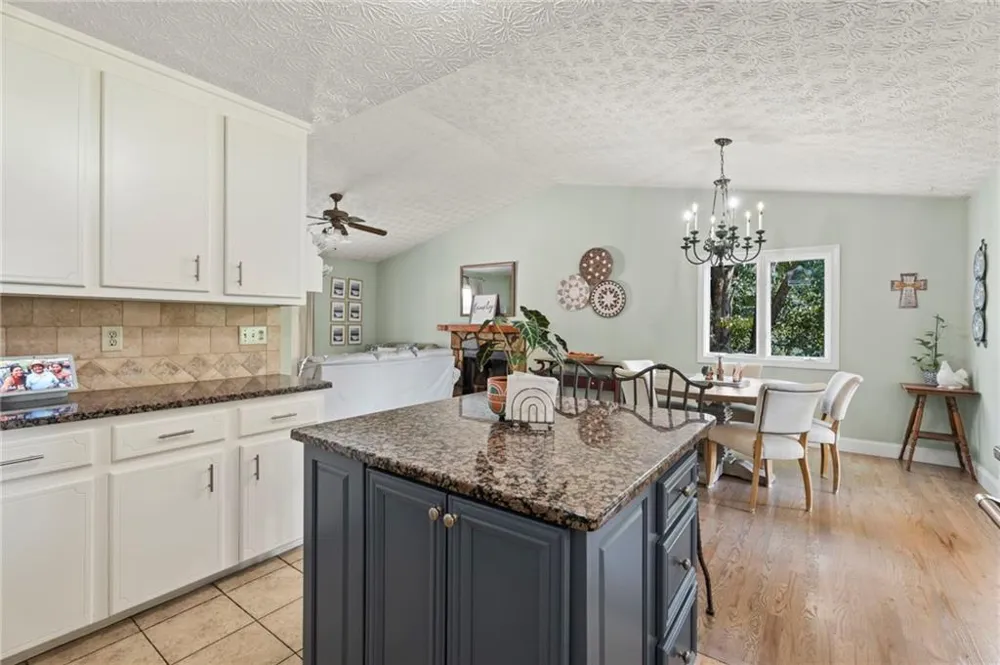 2555 Morgan Lake Drive NE Marietta, GA 30066