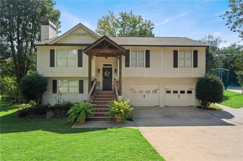 2555 Morgan Lake Drive NE Marietta, GA 30066