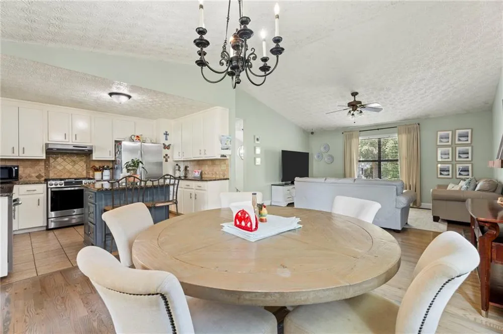 2555 Morgan Lake Drive NE Marietta, GA 30066