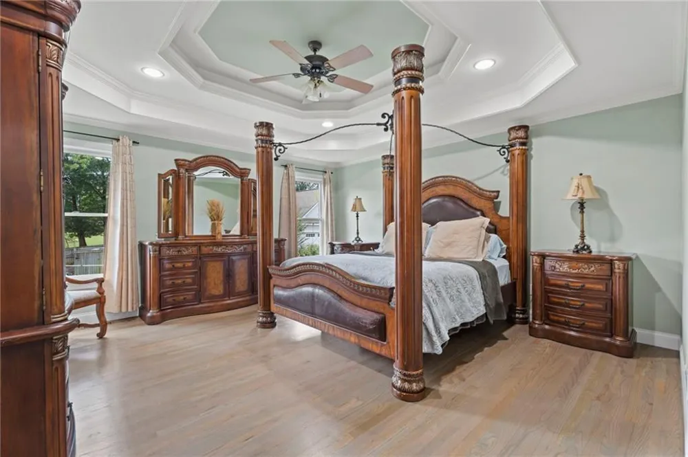 2555 Morgan Lake Drive NE Marietta, GA 30066