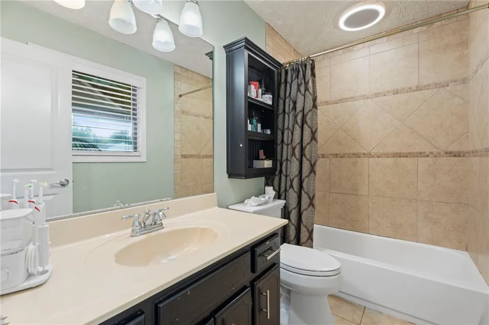 2555 Morgan Lake Drive NE Marietta, GA 30066