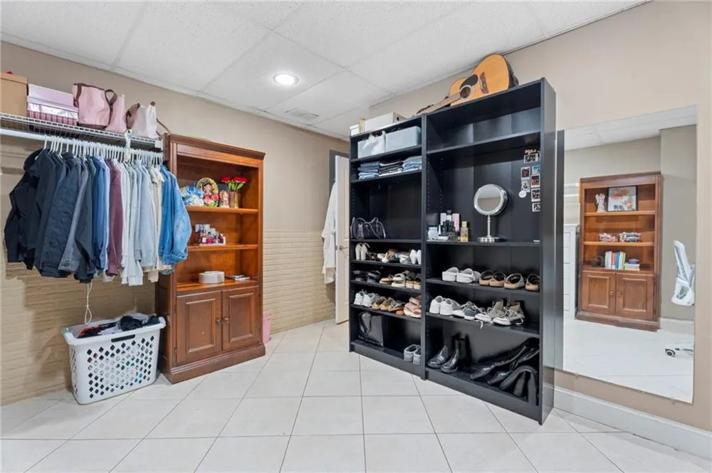 2555 Morgan Lake Drive NE Marietta, GA 30066