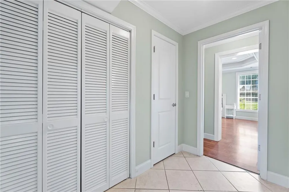 2555 Morgan Lake Drive NE Marietta, GA 30066