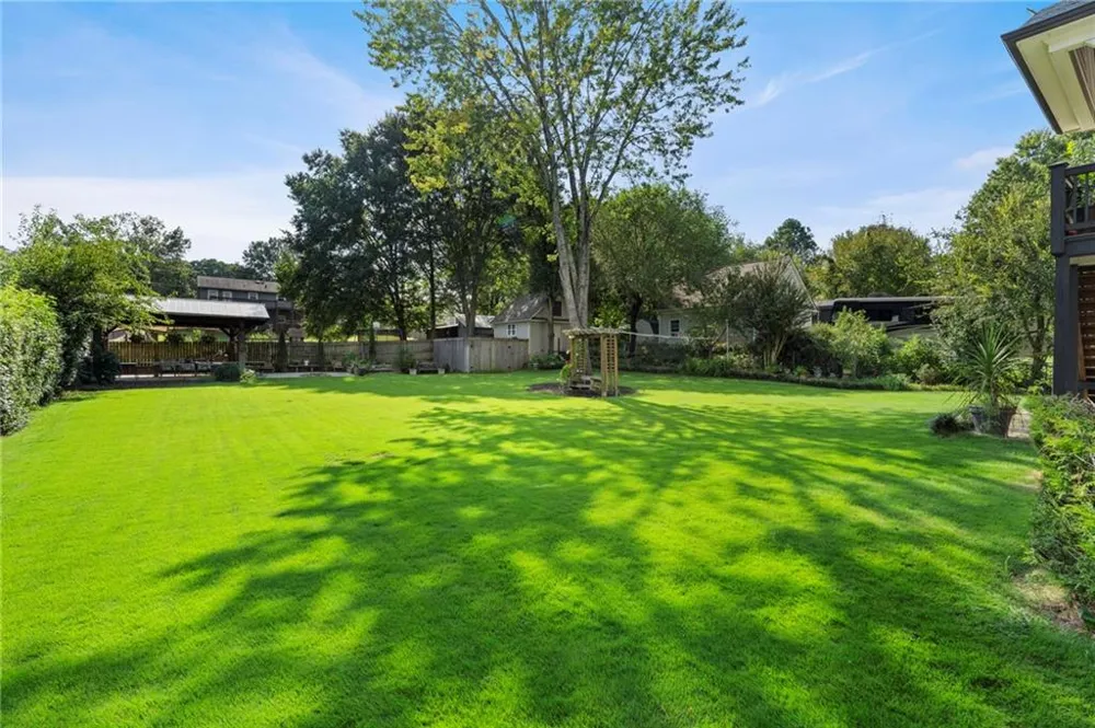 2555 Morgan Lake Drive NE Marietta, GA 30066