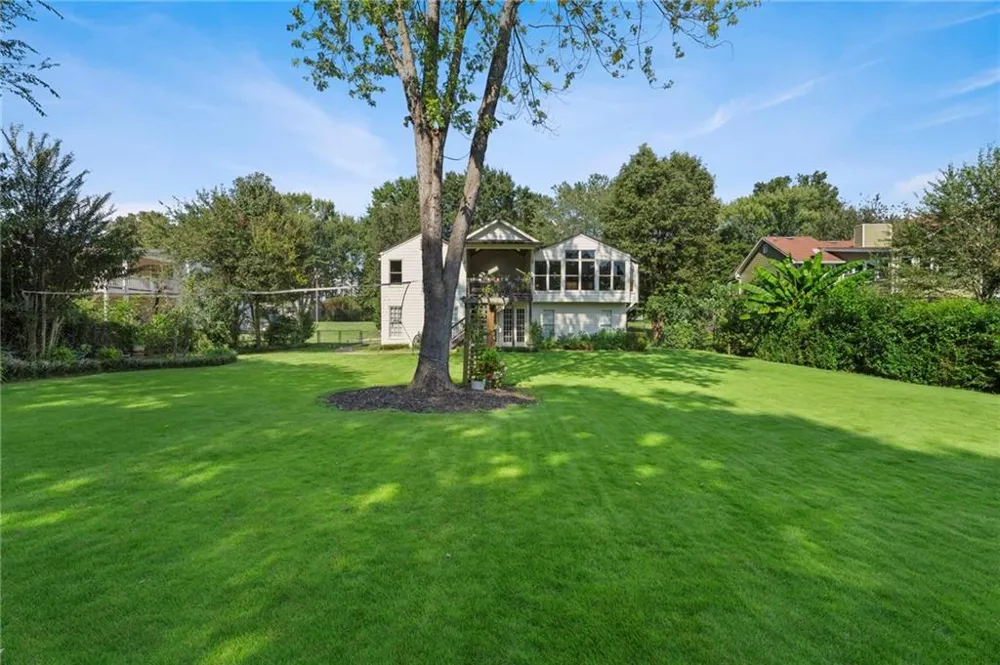 2555 Morgan Lake Drive NE Marietta, GA 30066