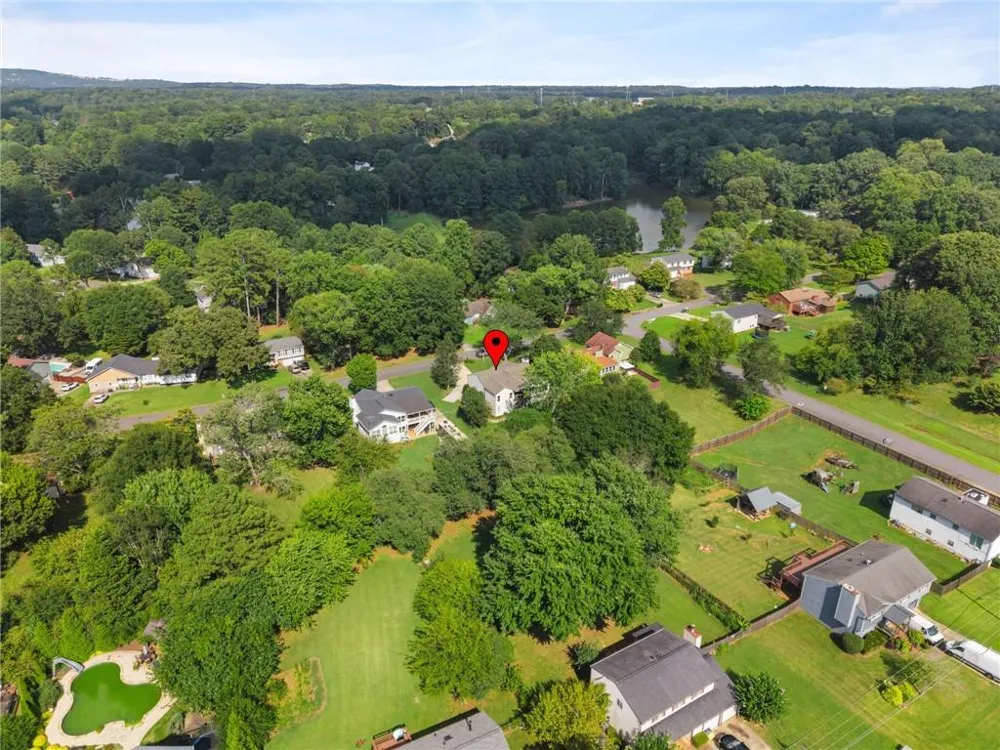2555 Morgan Lake Drive NE Marietta, GA 30066