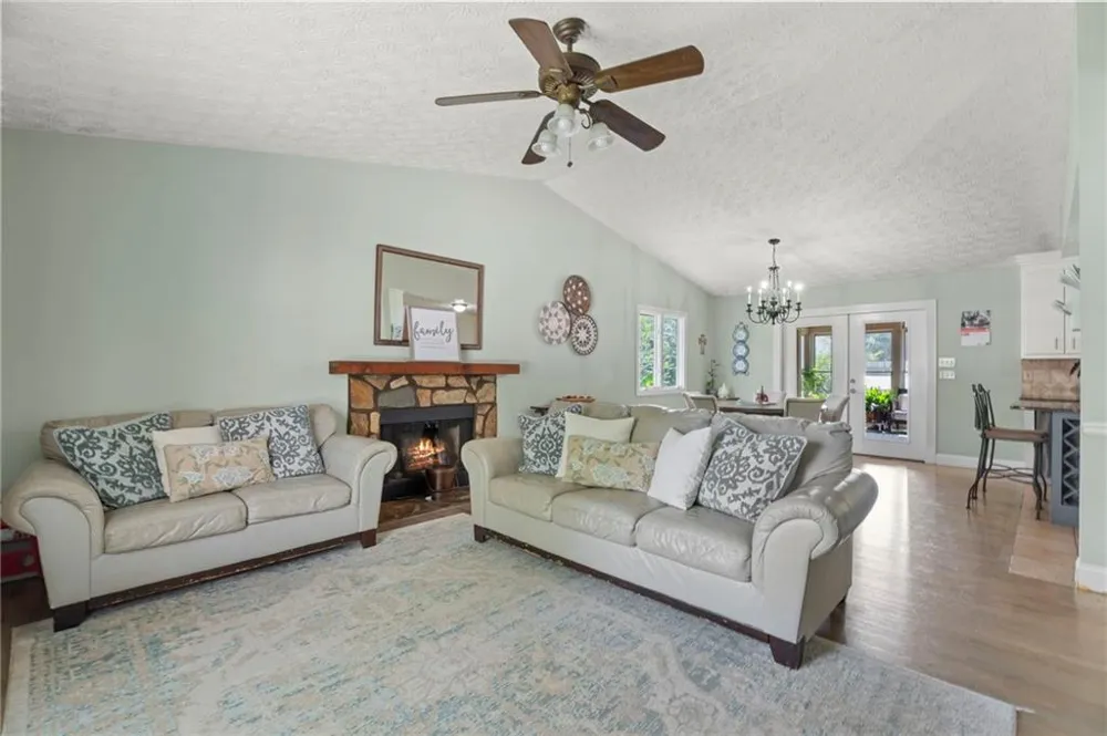 2555 Morgan Lake Drive NE Marietta, GA 30066