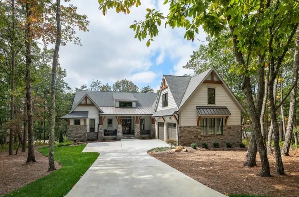 1028 Bear Paw Ridge Dahlonega, GA 30533