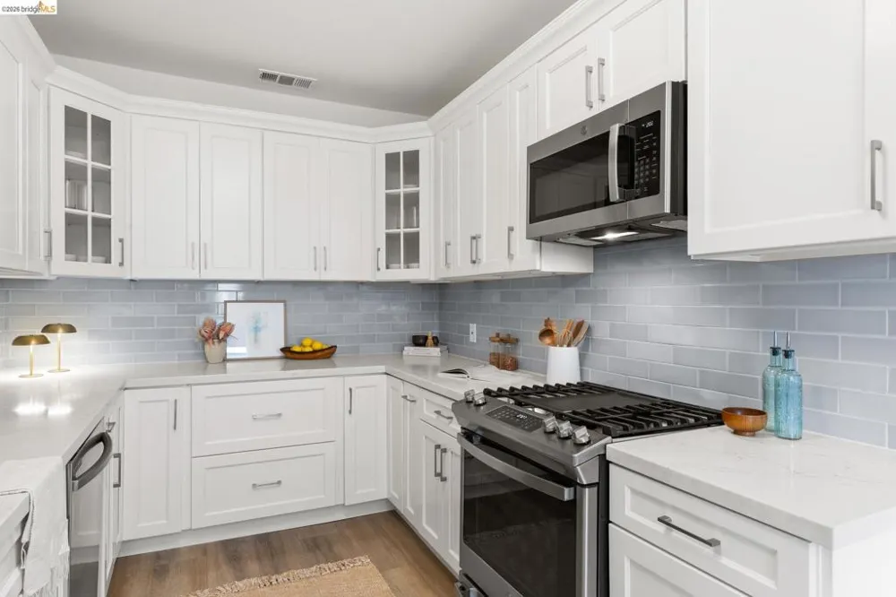 452 44Th St Oakland, CA 94609