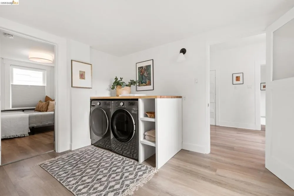 452 44Th St Oakland, CA 94609