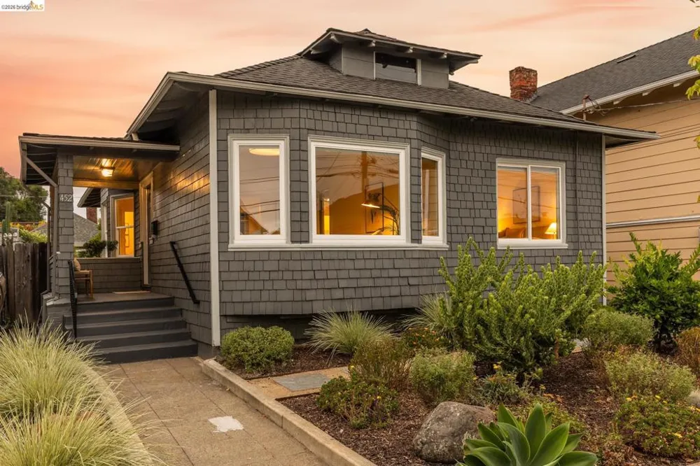 452 44Th St Oakland, CA 94609