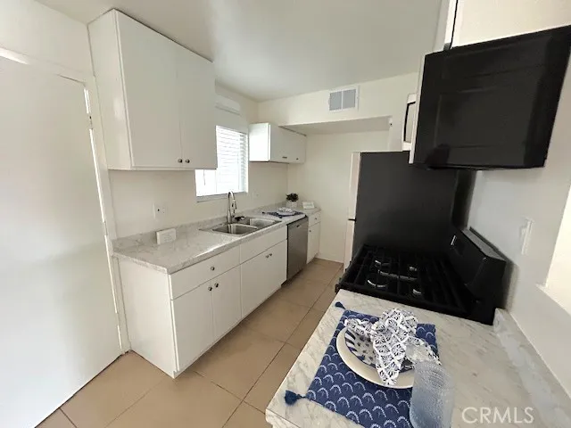 37111 Cathedral Canyon Drive #3 Cathedral City, CA 92234