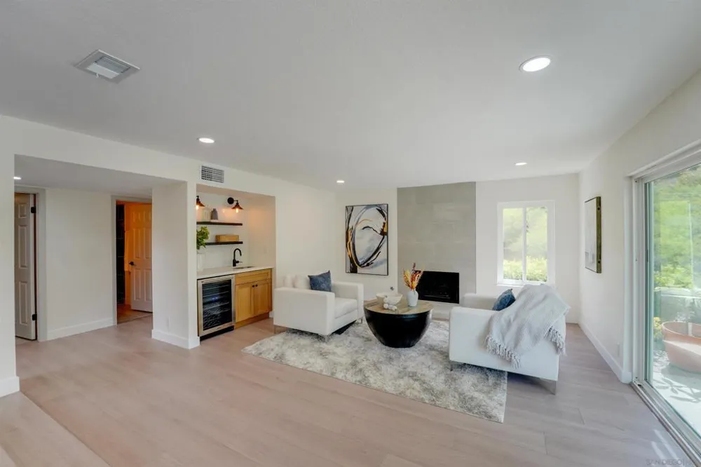 3302 Vista Rocosa Escondido, CA 92029