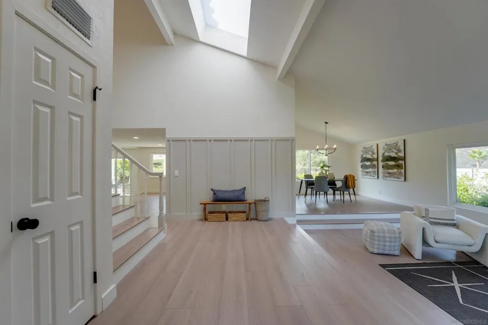 3302 Vista Rocosa Escondido, CA 92029