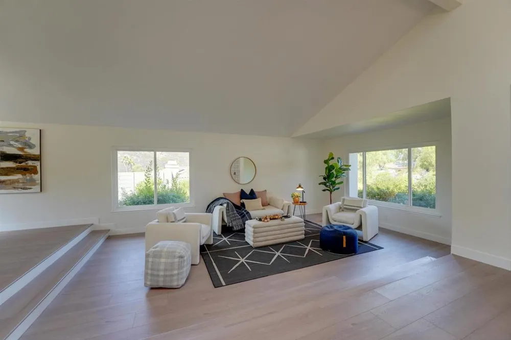 3302 Vista Rocosa Escondido, CA 92029