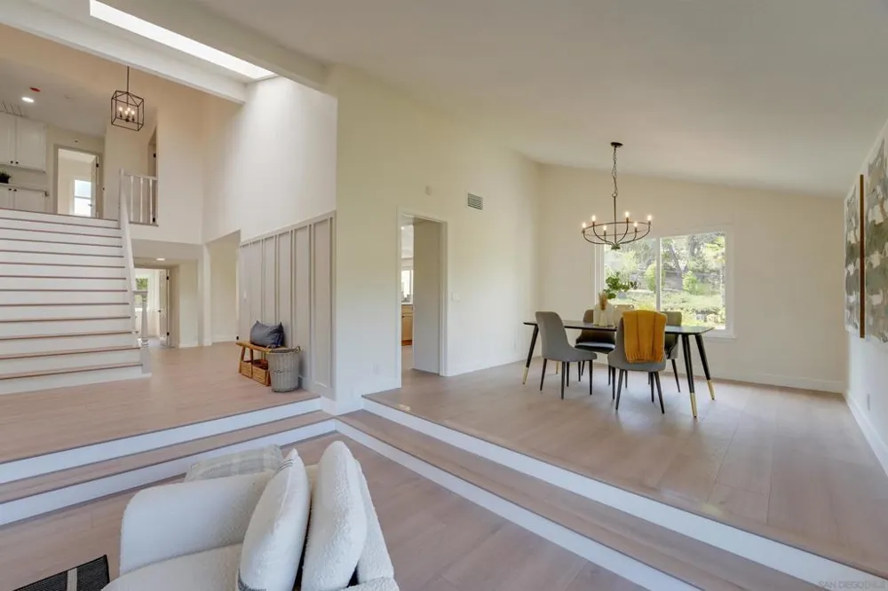 3302 Vista Rocosa Escondido, CA 92029