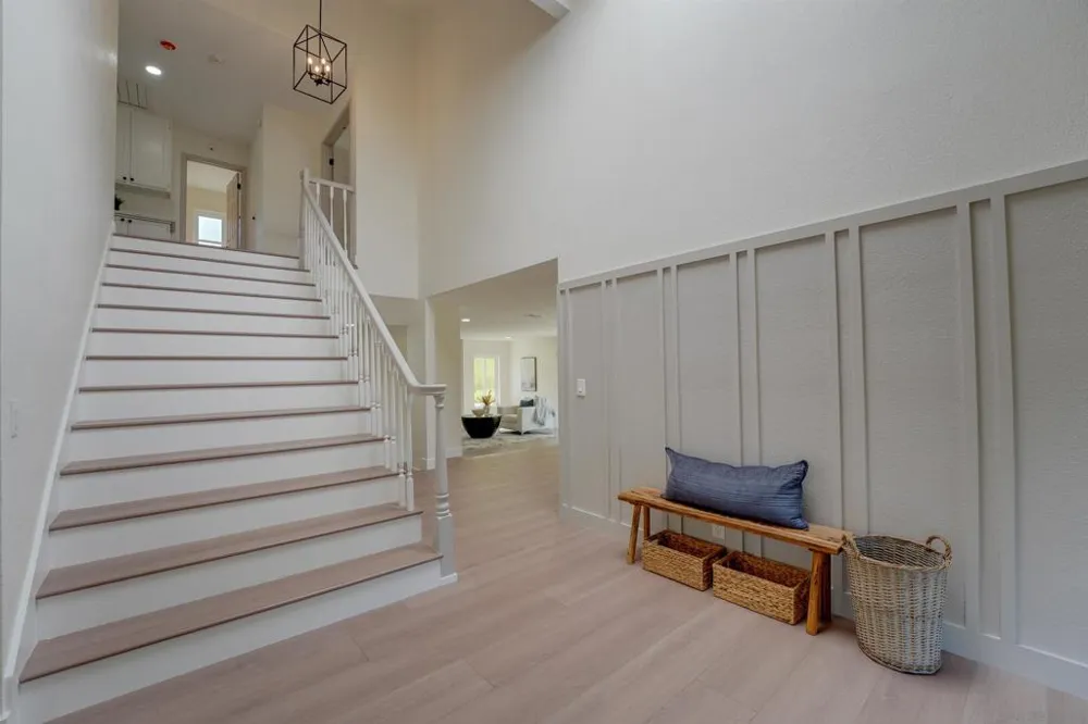 3302 Vista Rocosa Escondido, CA 92029